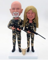 Hunting Couple Bobblehead In Camo Gear With Guns